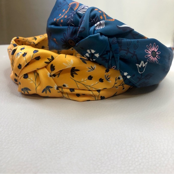 Headbands of Hope Set of 2 Gold and Navy Floral - Picture 4 of 16